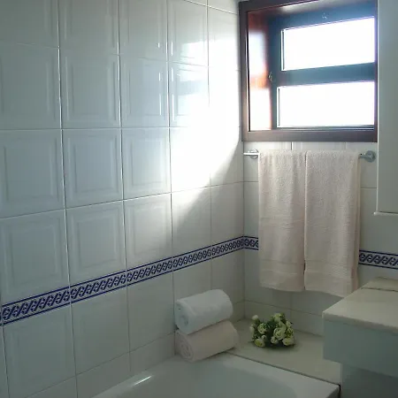 Casa De Palmeira Feriehus *